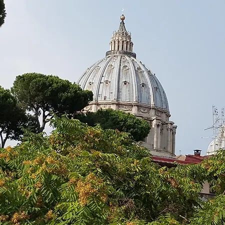 Pope's Bridge 4* Rzym